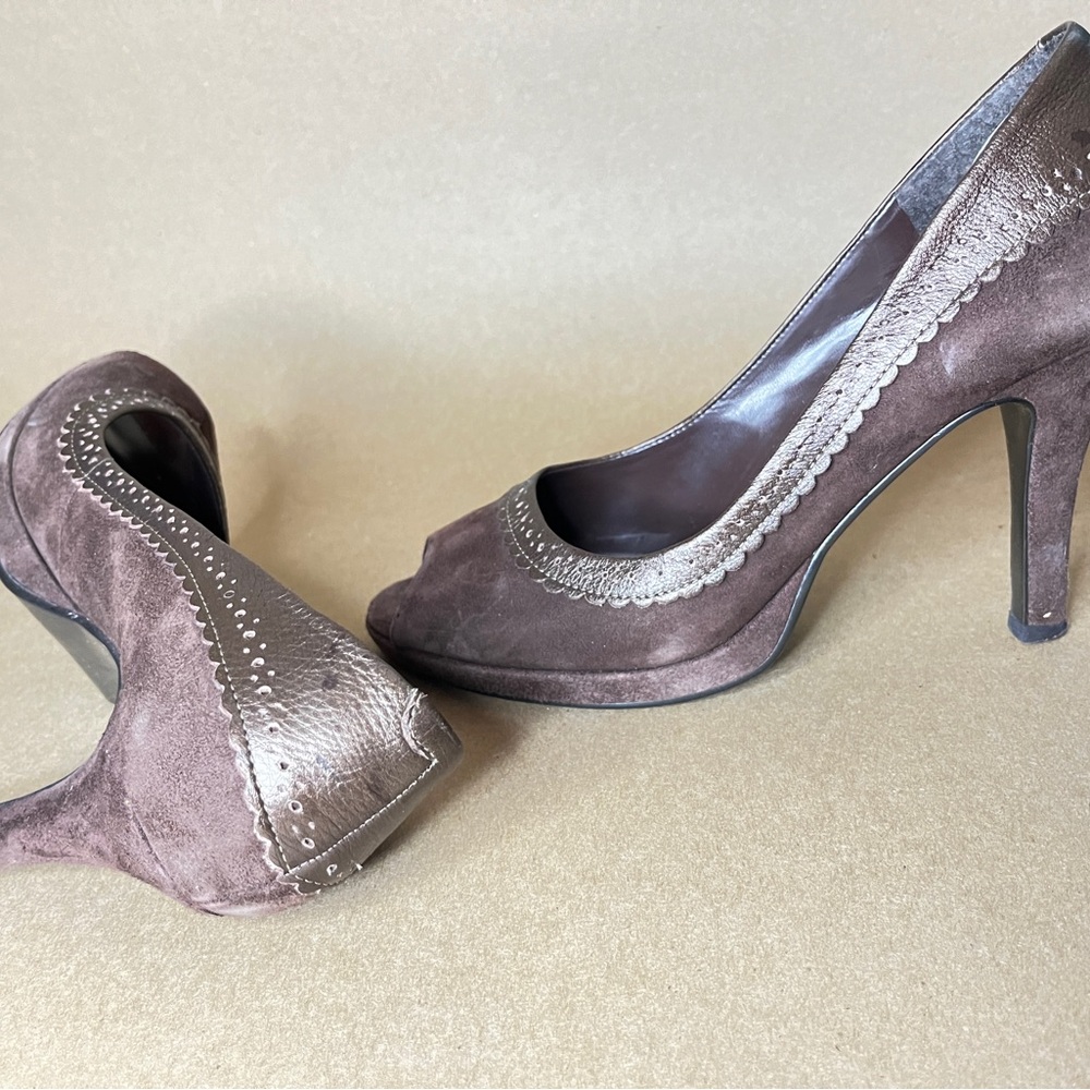 Bandolino suede